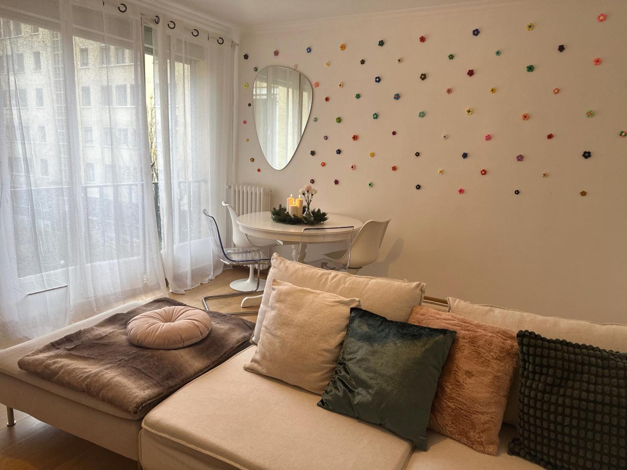Appartement Cozy 3 Bedroom Dans Republique Parijs